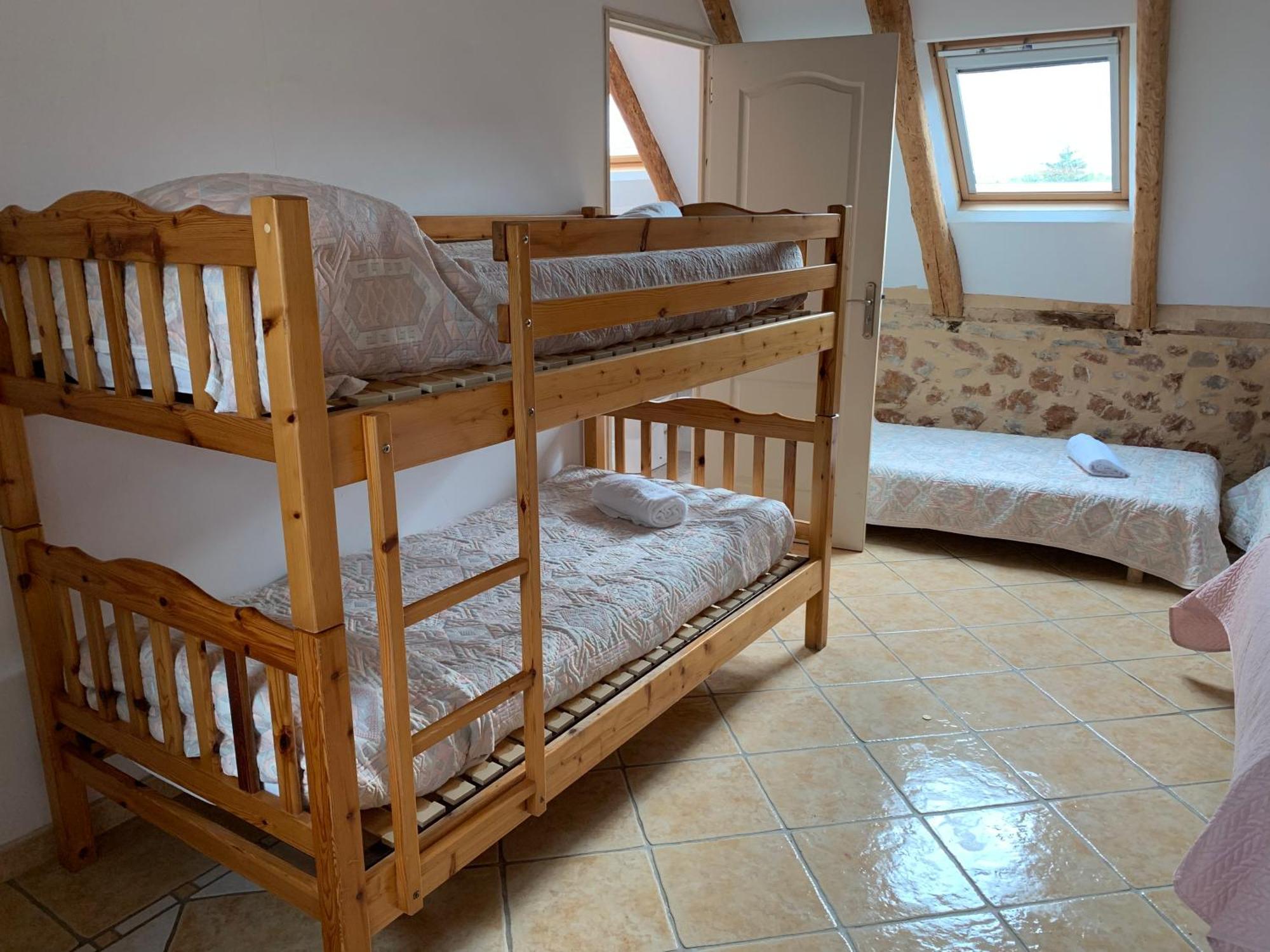 Cafe De La Place Gite & Chambres D'Hotes "Lou Pastre" Lanuéjols 외부 사진