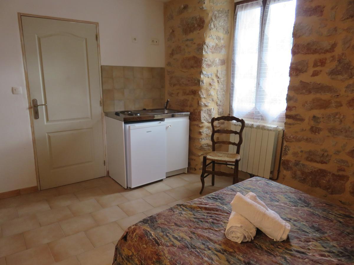 Cafe De La Place Gite & Chambres D'Hotes "Lou Pastre" Lanuéjols 외부 사진