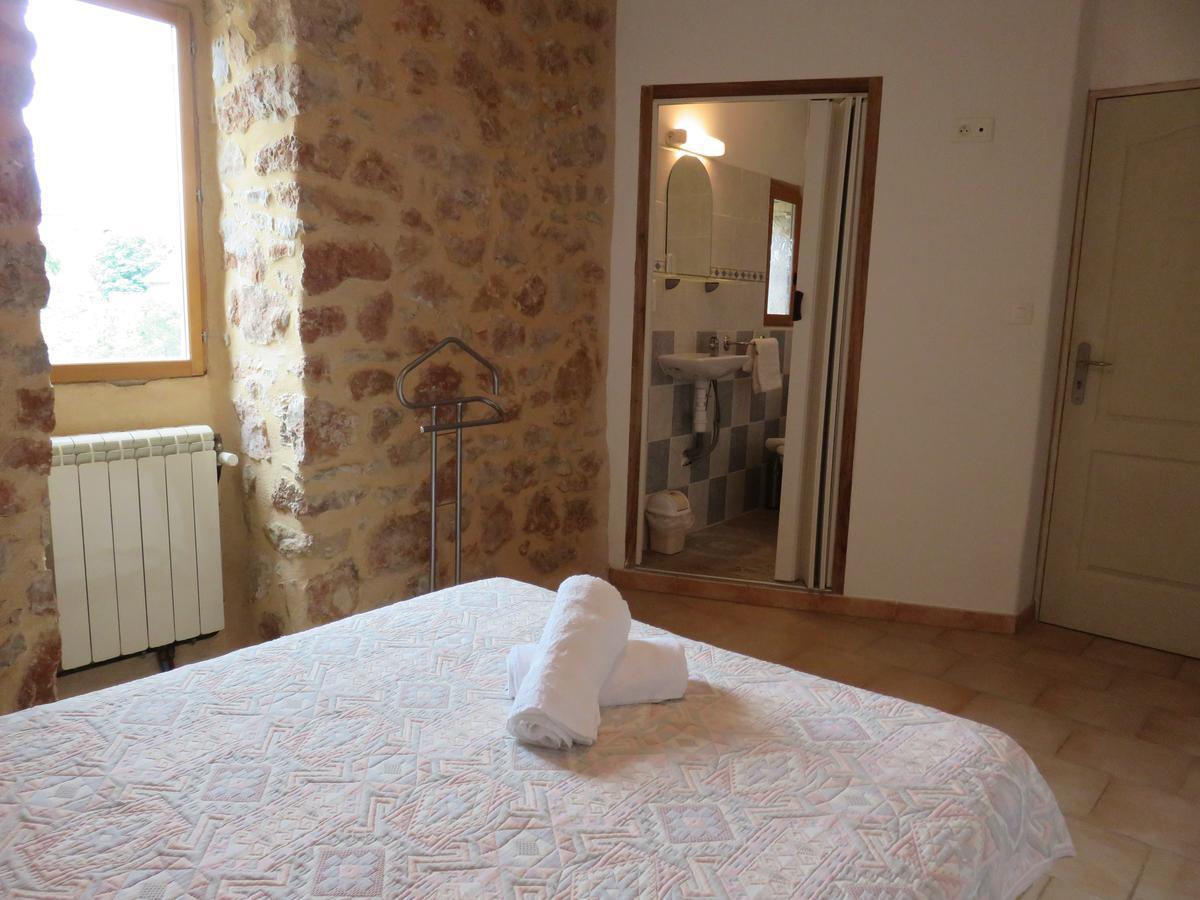 Cafe De La Place Gite & Chambres D'Hotes "Lou Pastre" Lanuéjols 외부 사진
